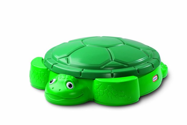 This turtle sandbox is a great gift for toddlers! 